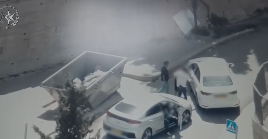 الشرطة تضبط أطفالاً يقودون مركبات برفقة ذويهم في عدة مناطق | فيديو